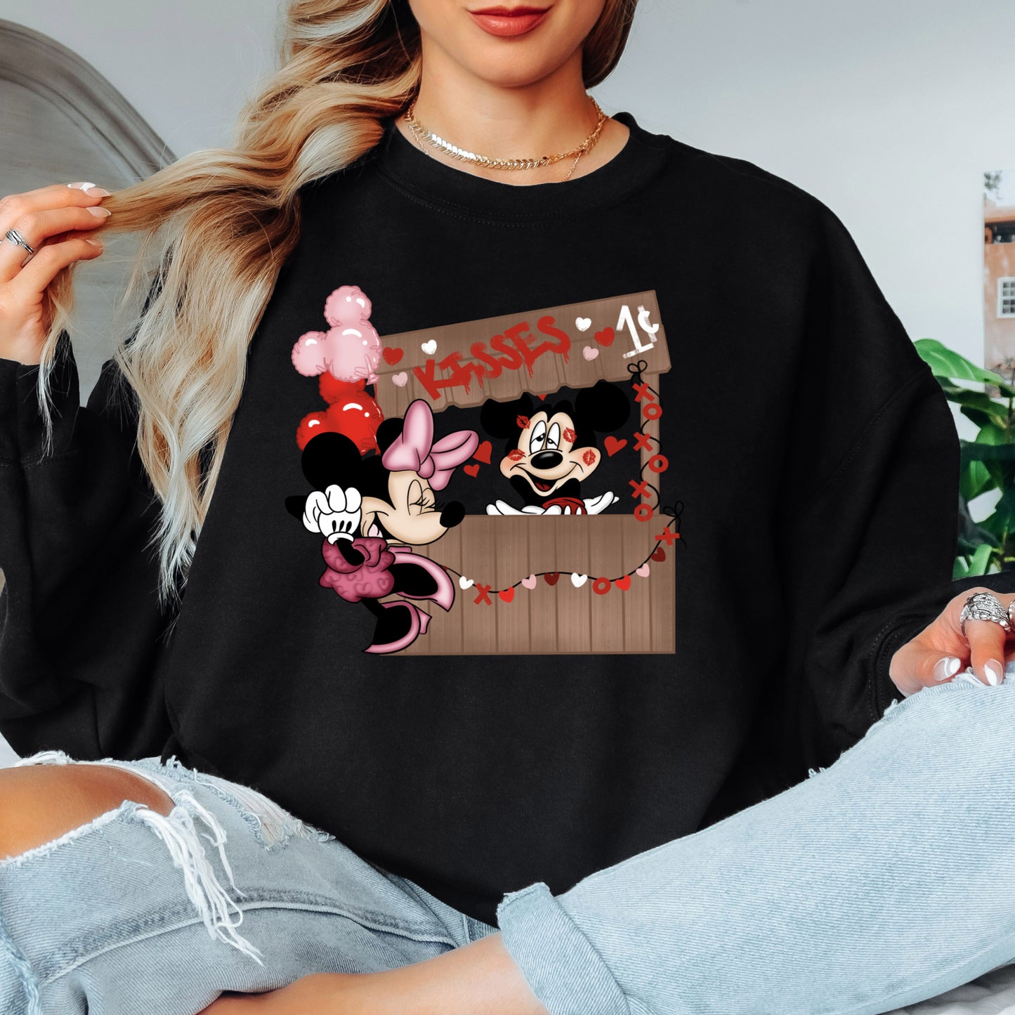 Mickey & Minnie Kissing Booth