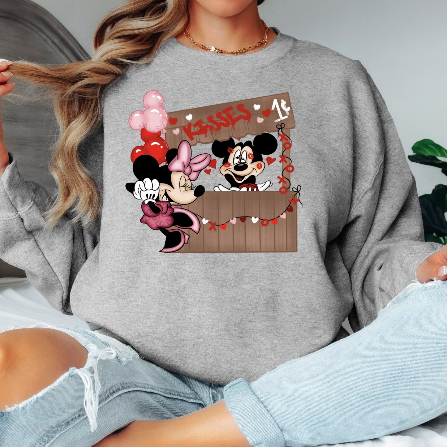 Mickey & Minnie Kissing Booth